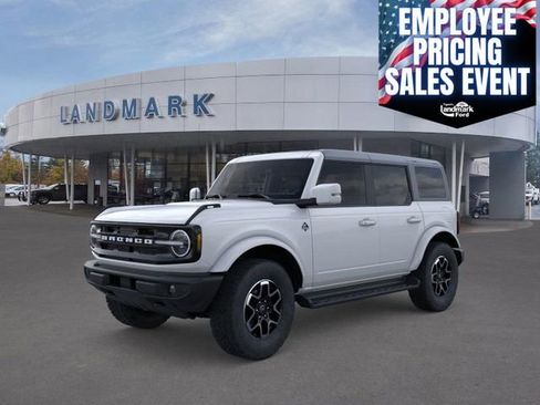 New 2025 Ford Bronco Outer Banks AWD/4WD image 1