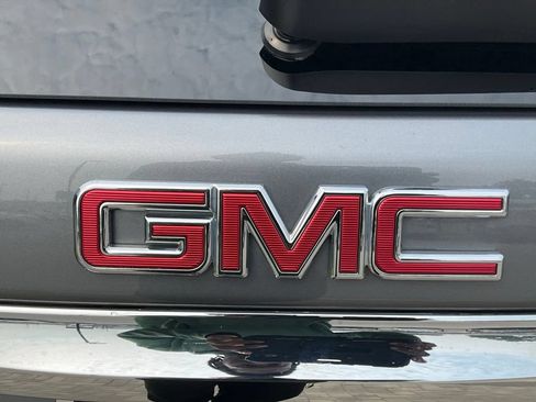 Used 2021 GMC Terrain SLE w/ Driver Convenience Package FWD image 38