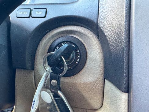 Used 2009 Kia Borrego EX w/ Leather Pkg image 33