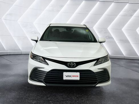 Used 2023 Toyota Camry LE w/ Convenience Package FWD image 2
