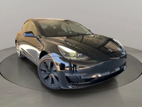Used 2023 Tesla Model 3 Standard Range RWD image 7