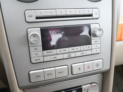 Used 2009 Lincoln MKZ image 35