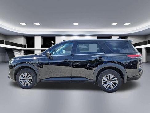 Used 2025 Nissan Pathfinder S AWD/4WD image 3