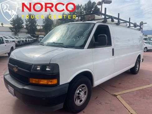 Used 2018 Chevrolet Express 3500 Extended w/ Driver Convenience Package image 4