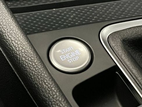 New 2026 Volkswagen Jetta SE FWD image 15