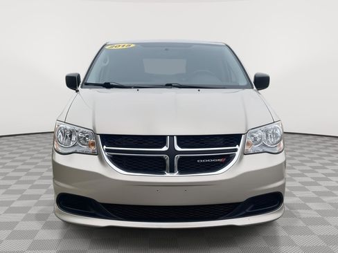 Used 2015 Dodge Grand Caravan American Value Package FWD image 14