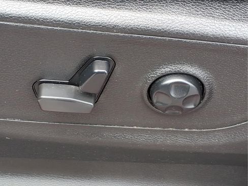 Used 2021 RAM 1500 Big Horn AWD/4WD image 17