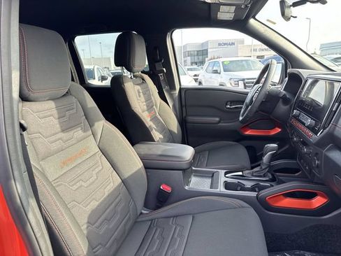 Used 2025 Nissan Frontier PRO-4X w/ Interior Protection Package AWD/4WD image 15