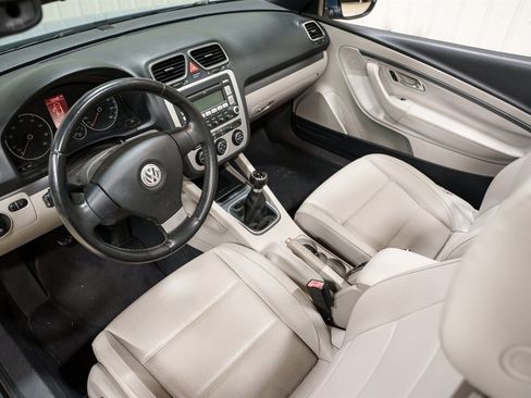 Used 2009 Volkswagen Eos Komfort FWD image 9