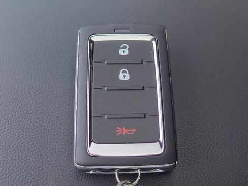 New 2025 Jeep Grand Cherokee Laredo image 31