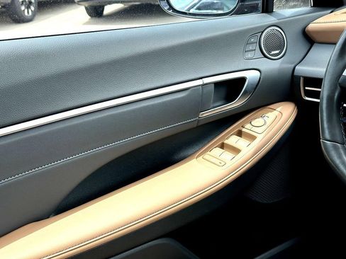 Used 2025 Hyundai Sonata Limited FWD image 29