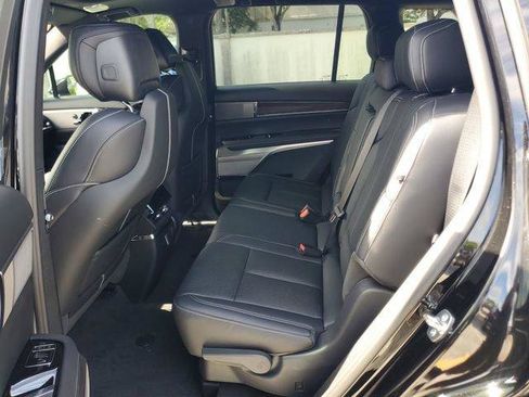 New 2027 Cadillac Vistiq Luxury AWD/4WD image 5