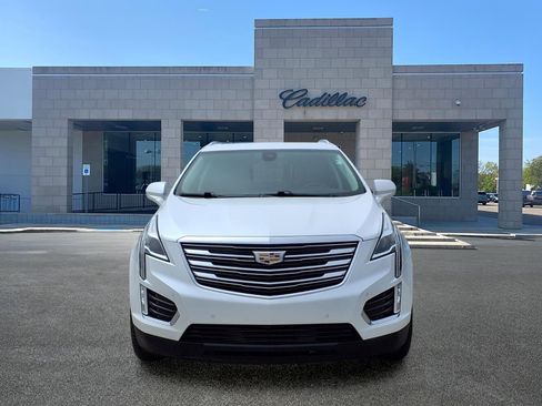 Used 2018 Cadillac XT5 Premium Luxury AWD/4WD image 2