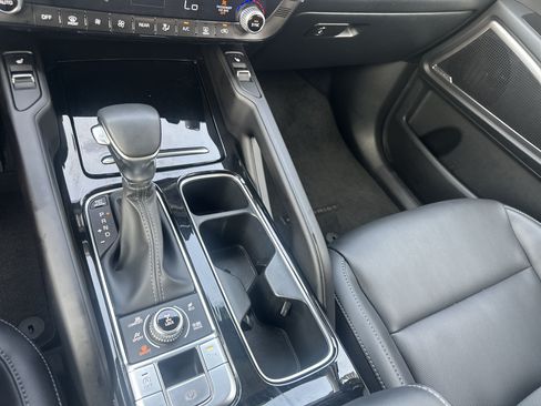 Used 2025 Kia Telluride S AWD/4WD image 17