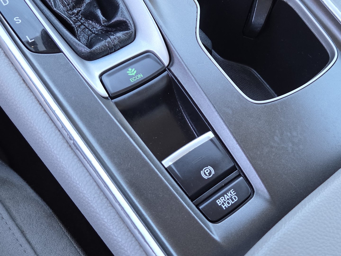 Used 2020 Honda Accord LX image 7
