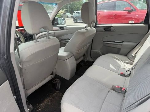 Used 2013 Subaru Forester 2.5X AWD/4WD image 10