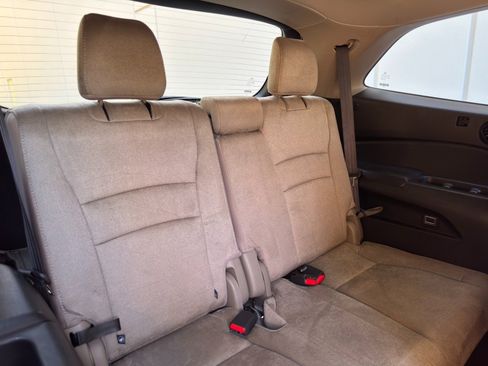 Used 2021 Honda Pilot EX image 36