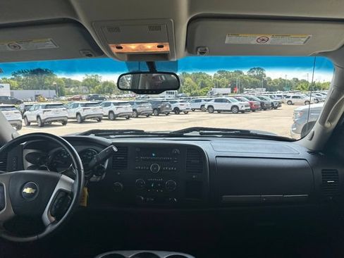 Used 2013 Chevrolet Silverado 2500 LT w/ Interior Plus Package AWD/4WD image 27