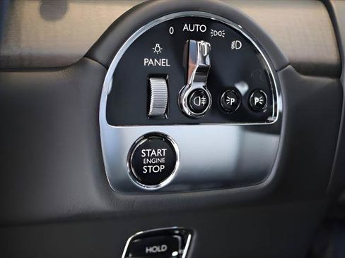 Certified 2025 Rolls-Royce Spectre AWD/4WD image 27