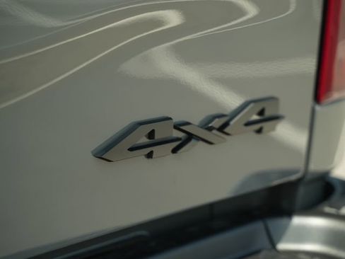 New 2026 RAM 2500 Laramie AWD/4WD image 48