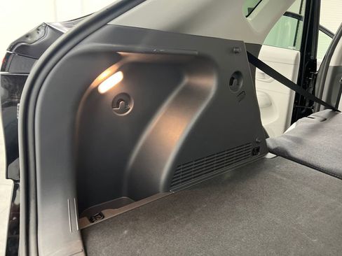 Used 2025 Hyundai Kona SEL FWD image 31