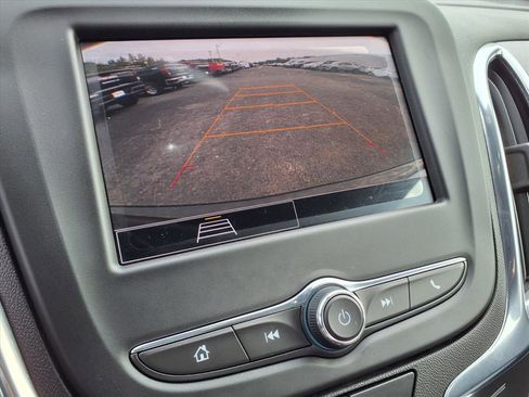 Certified 2023 Chevrolet Equinox LS w/ LPO, Floor Liner Package image 17