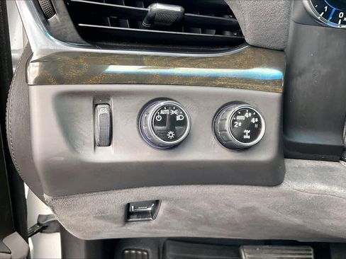 Used 2016 Cadillac Escalade ESV Platinum image 15