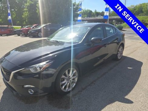 Used 2015 MAZDA MAZDA3 s Grand Touring w/ Technology Package FWD image 3