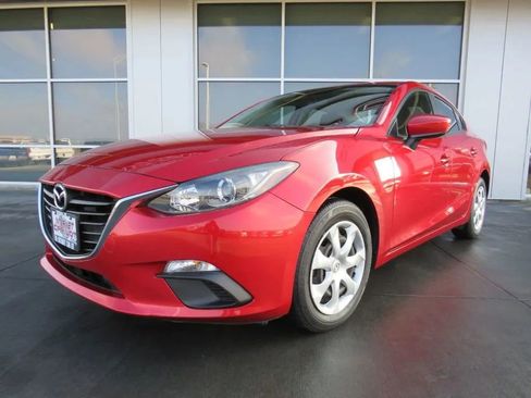Used 2016 MAZDA MAZDA3 i Sport image 3