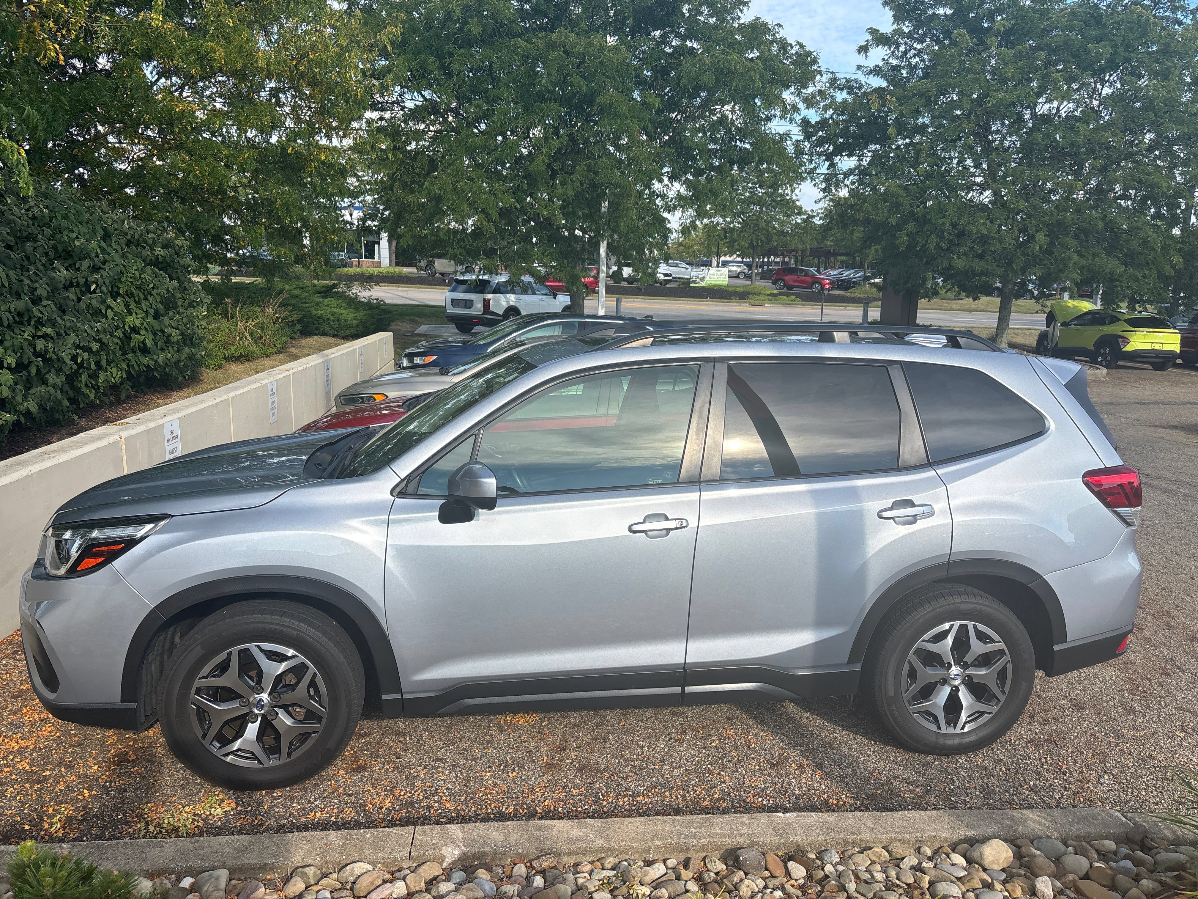 Used 2019 Subaru Forester Premium w/ Popular Package #1 AWD/4WD image 3