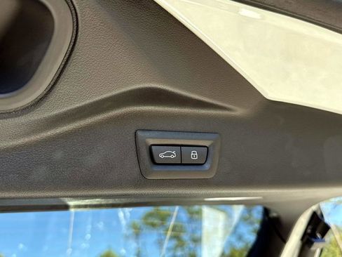 New 2026 BMW X5 M60i image 12