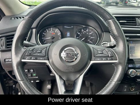 Used 2017 Nissan Rogue SV AWD/4WD image 8