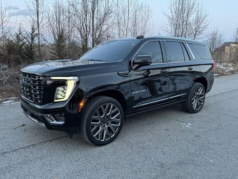 Used 2025 GMC Yukon Denali Ultimate image 1