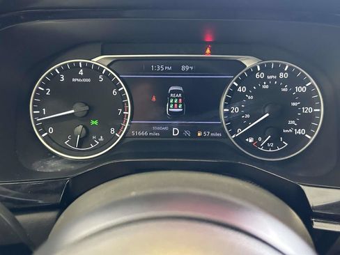 Used 2024 Nissan Pathfinder SV FWD image 26