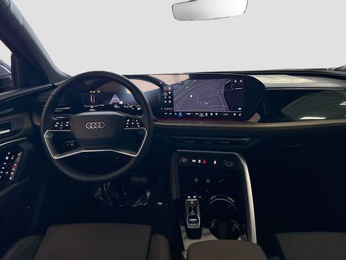 Certified 2025 Audi Q5 Premium Plus AWD/4WD image 23