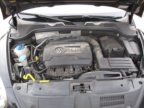 Used 2015 Volkswagen Beetle 1.8T FWD image 50