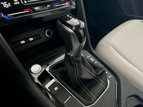 New 2026 Volkswagen Taos SE image 28