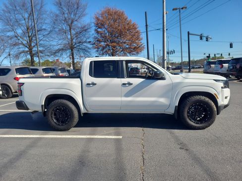 Used 2023 Nissan Frontier S image 5