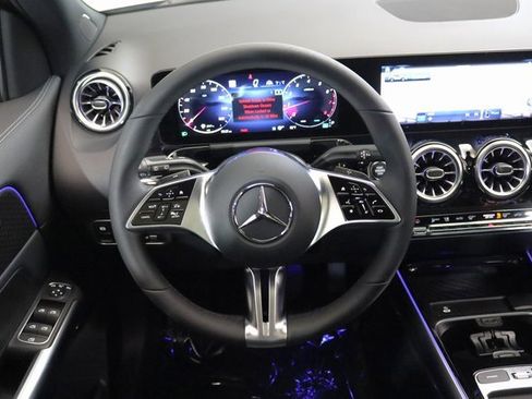 Certified 2025 Mercedes-Benz GLA 250 4MATIC image 5