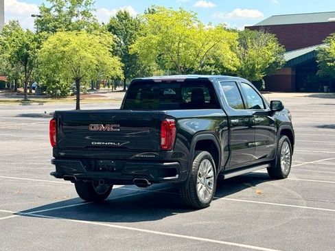 Used 2022 GMC Sierra 1500 Denali w/ Denali Reserve Package AWD/4WD image 7