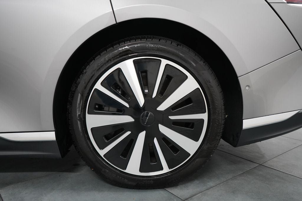 Used 2025 Lucid Air Touring AWD/4WD image 30