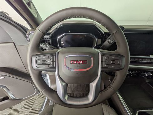 New 2026 GMC Sierra 3500 SLT w/ SLT Premium Package image 17