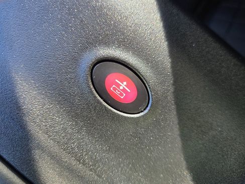 Used 2017 Mercedes-Benz SL 63 AMG image 66