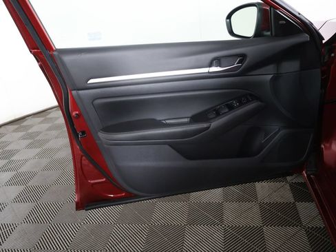 Used 2023 Nissan Altima 2.5 SV FWD image 19