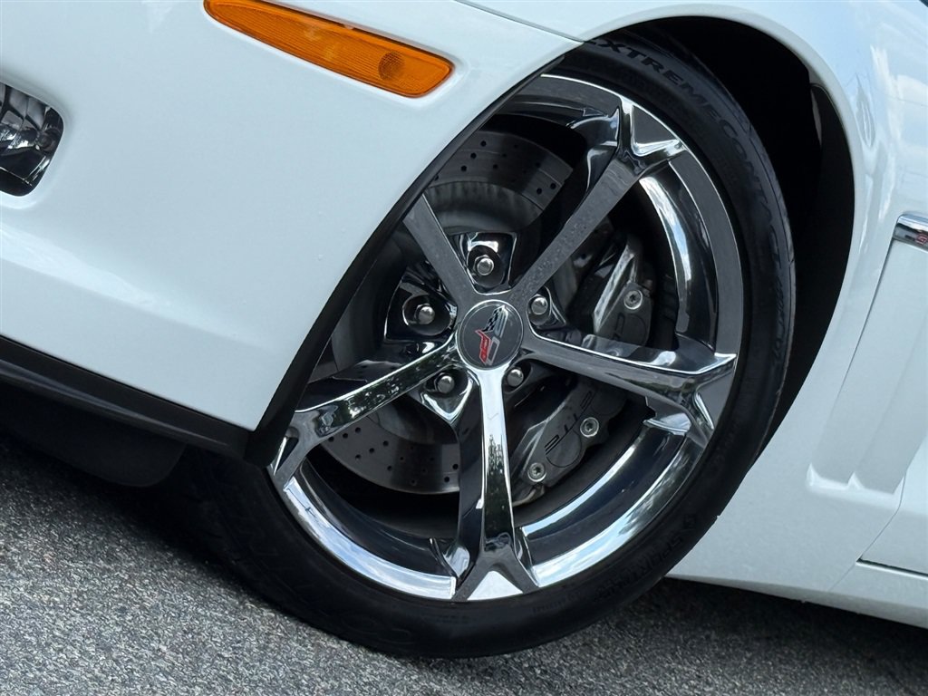Used 2013 Chevrolet Corvette Grand Sport w/ 4LT Preferred Equipment Group RWD image 11