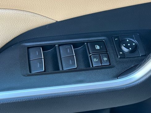 Used 2023 Toyota RAV4 XLE image 12