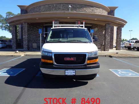 Used 2024 GMC Savana 2500 w/ Driver Convenience Package image 11