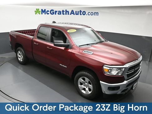 Used 2022 RAM 1500 Big Horn AWD/4WD image 3