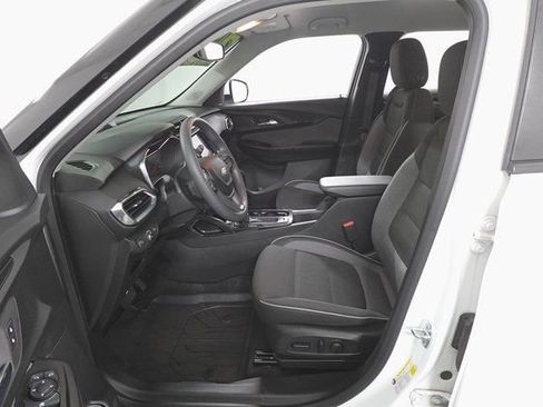 Used 2023 Chevrolet TrailBlazer LT w/ Convenience Package image 10