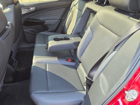 Used 2023 Volkswagen ID.4 S RWD image 29